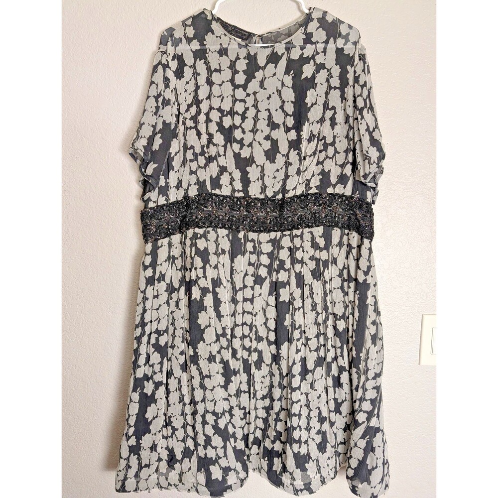 Peggy Jennings Neiman Marcus Floral Dress Womens Medium Gray Black Beaded Silk